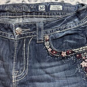 Miss Me JP5843P Cuffed Capri Women's Blue Jeans Embroidered Sz 30 Y2K